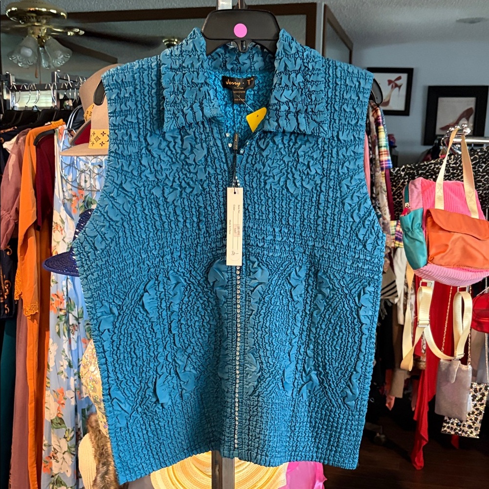 Vibrant Teal Sleeveless Zip-Up Blouse
